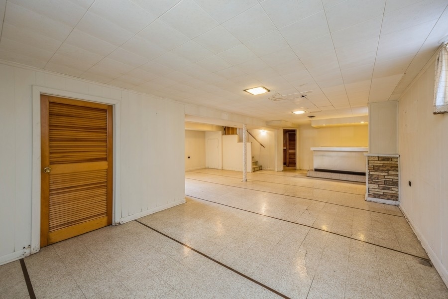 2249 South 13th Avenue North Riverside, IL 60546 - Photo 8 of 11 Gallery Image 8