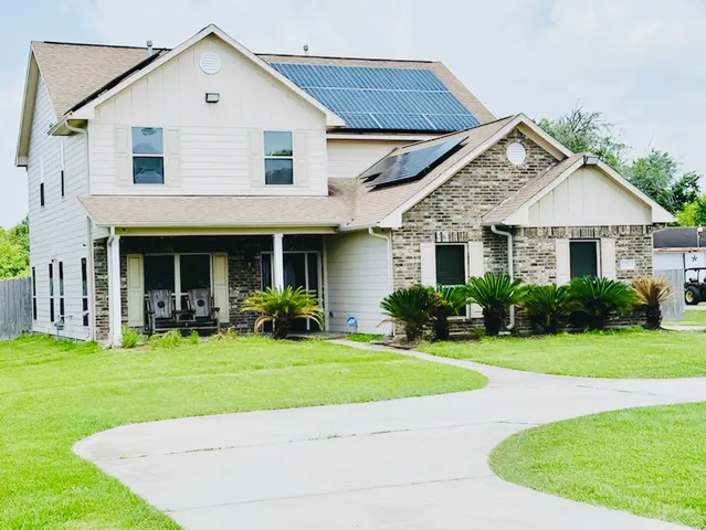 $325,000 | 7 North Pine Road, Texas City, TX 77591