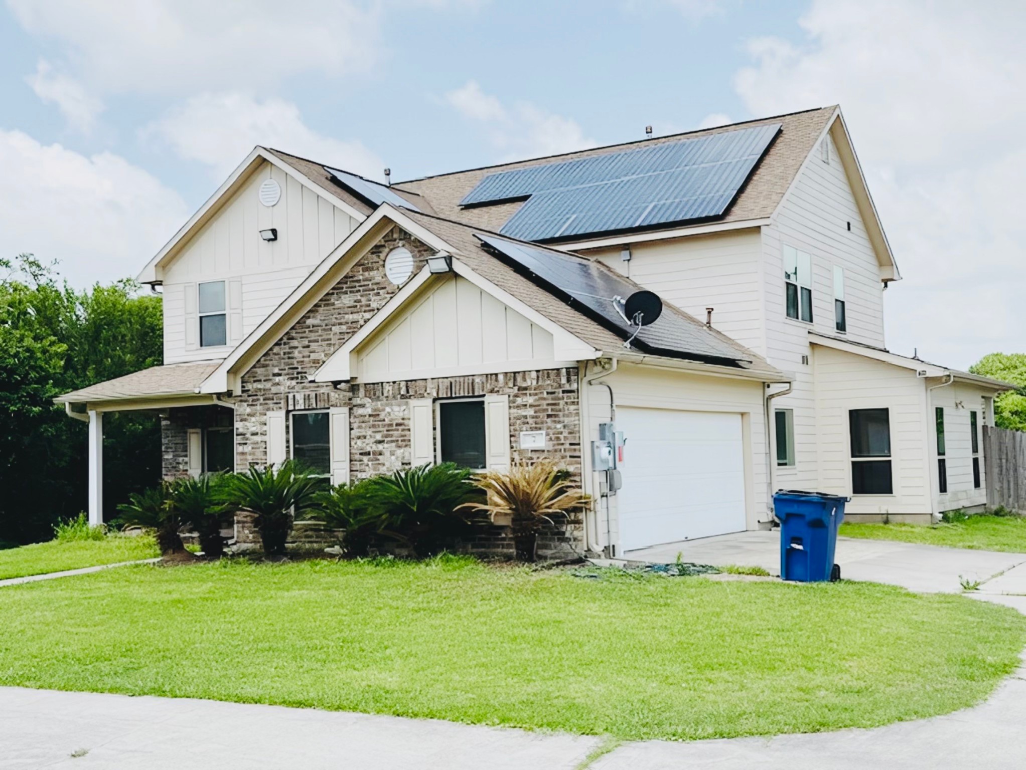 7 North Pine Road Texas City, TX 77591 - Photo 2 of 17 Side
