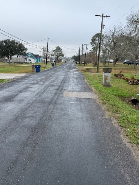 7 North Pine Road Texas City, TX 77591 - Photo 7 of 17 Street View looking South