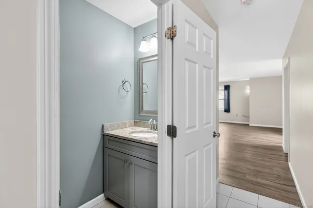 $2,250 | 12 Kevin Drive, Unit 12, East Windsor, CT 06088