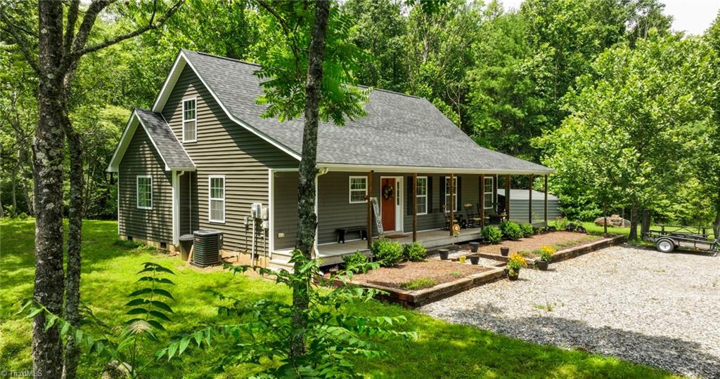 351 Colony Lane Purlear, NC 28665 - Photo 1 of 37 Gallery Image 1