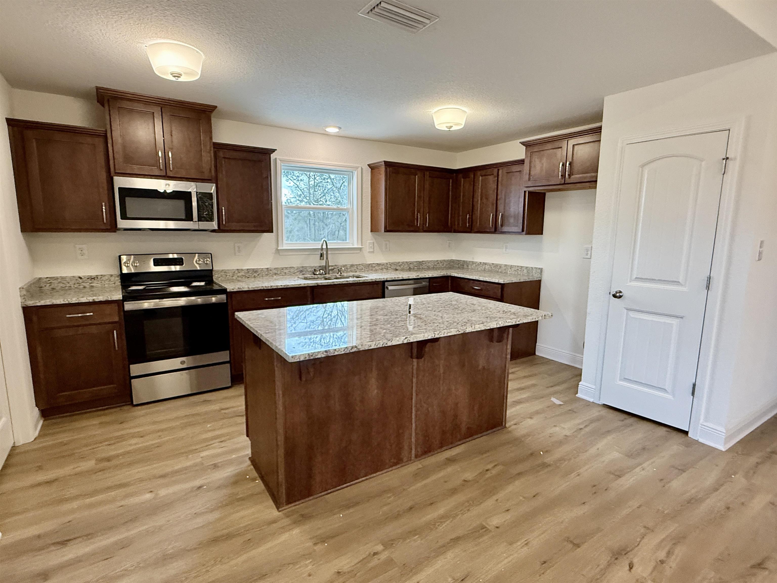 22861 Price Grubbs Road Robertsdale, AL 36567 - Photo 5 of 6