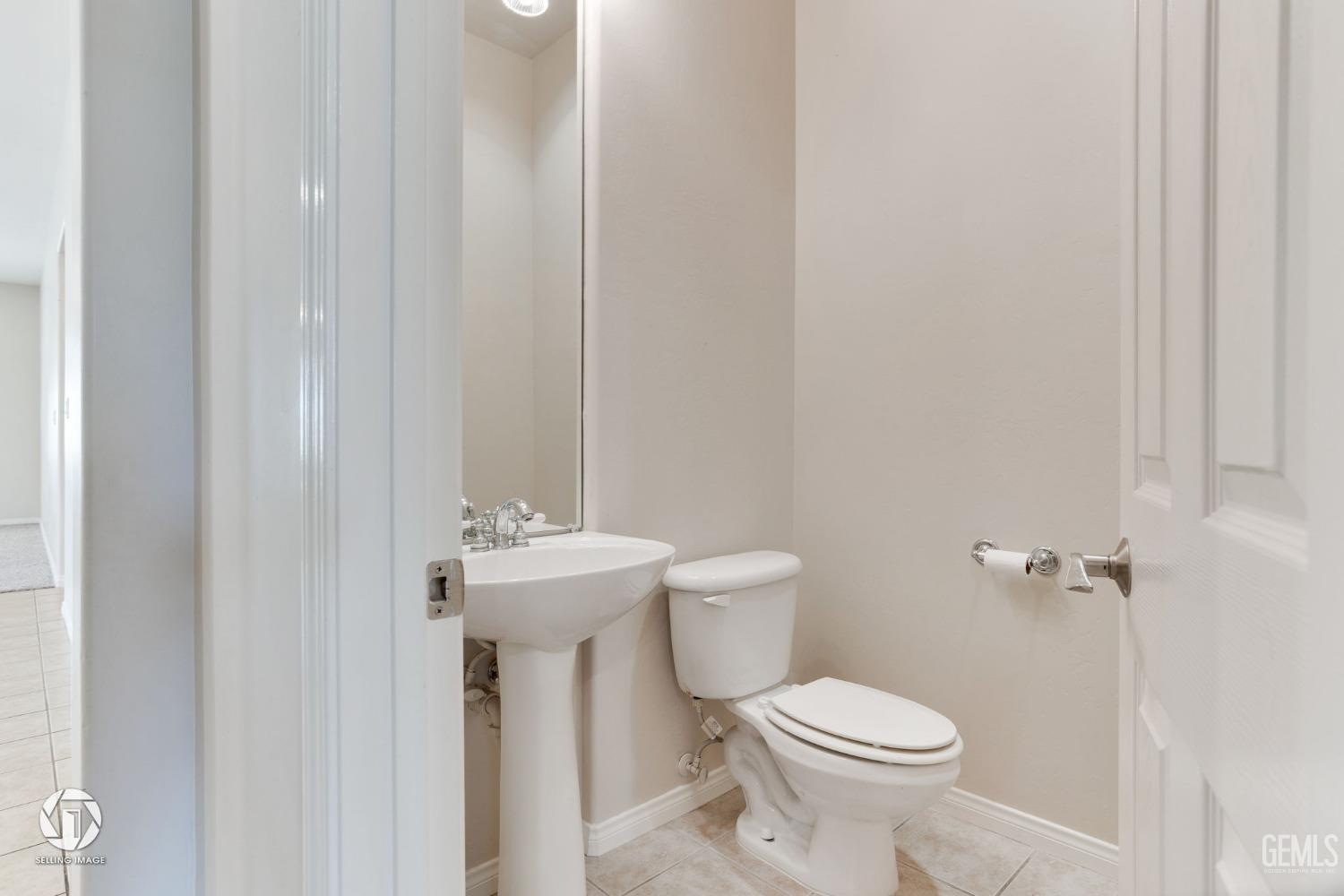 Undisclosed Address Bakersfield, CA 93312 - Photo 11 of 49