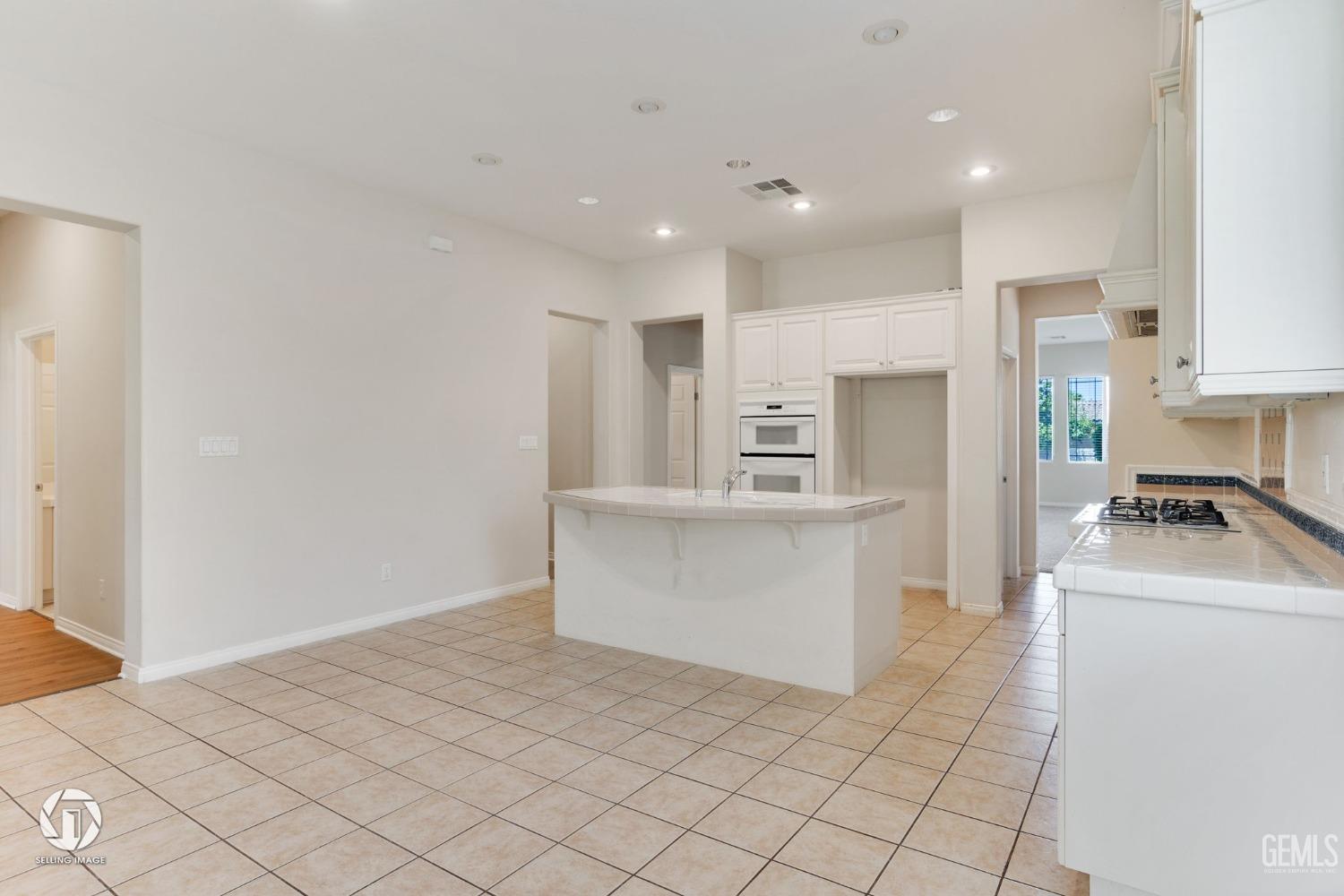 Undisclosed Address Bakersfield, CA 93312 - Photo 14 of 49