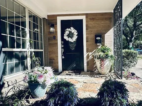 a front view of a house