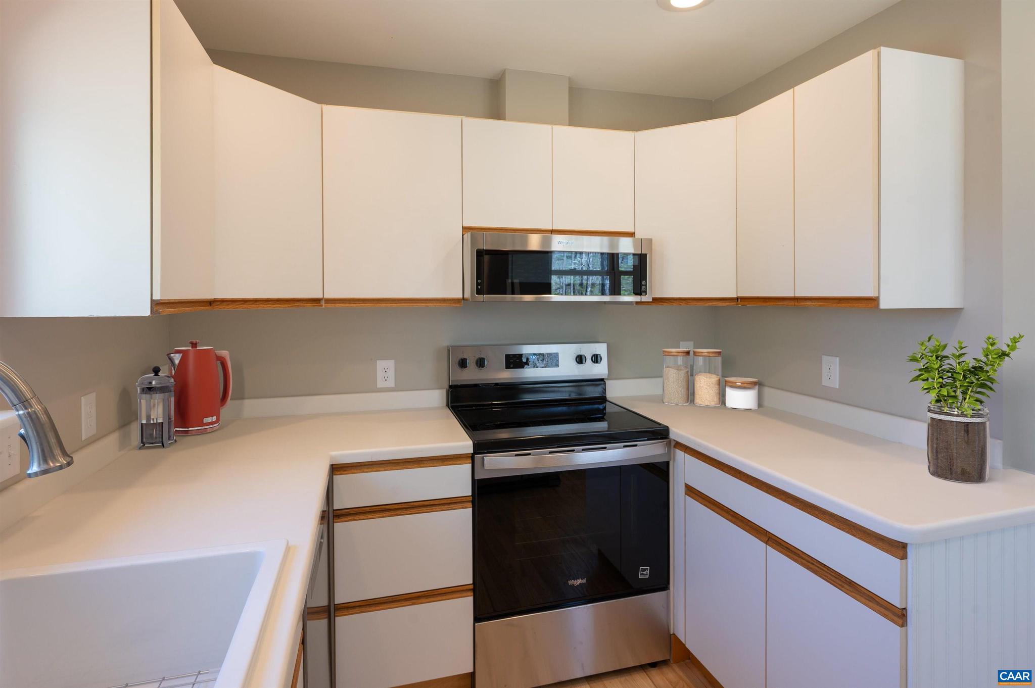 395 Burchs Creek Road Crozet, VA 22932 - Photo 9 of 31