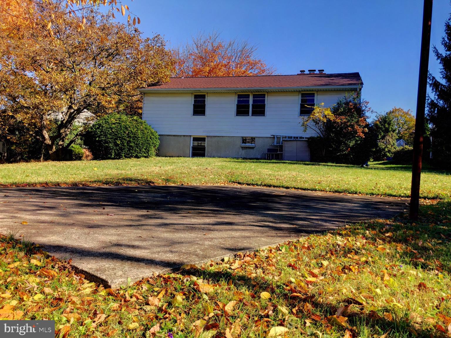 1402 Shefford Road Baltimore, MD 21239 - Photo 2 of 6