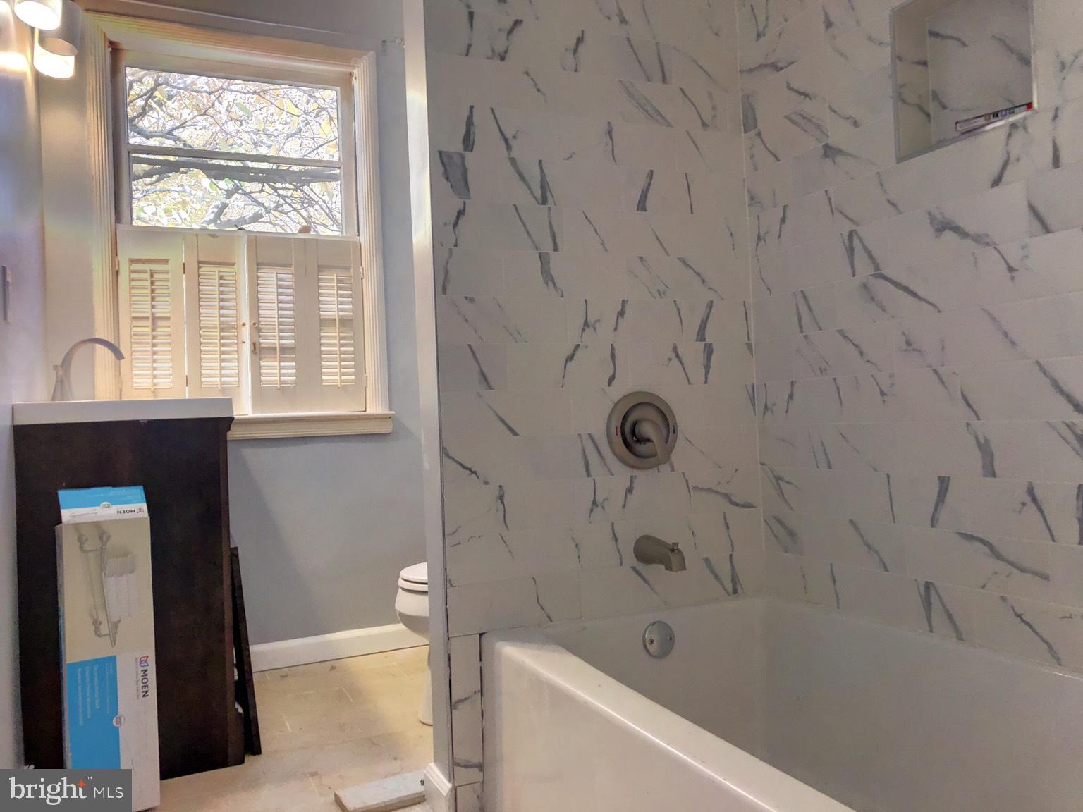 1402 Shefford Road Baltimore, MD 21239 - Photo 5 of 6