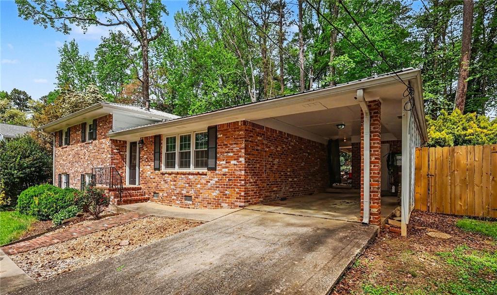 1455 Sanden Ferry Drive Decatur, GA 30033 - Photo 2 of 34