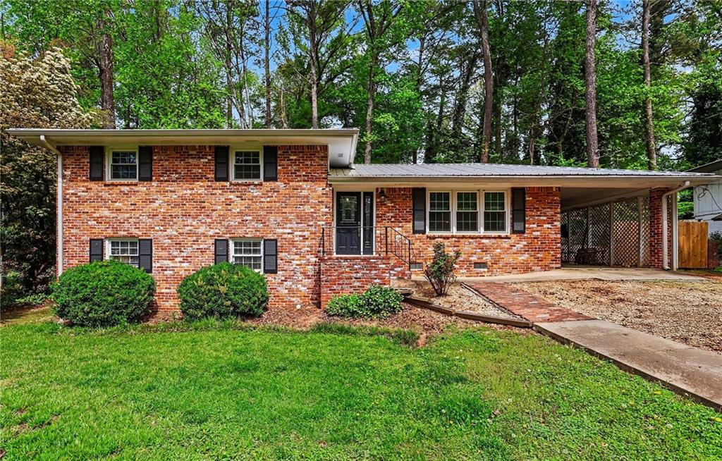 1455 Sanden Ferry Drive Decatur, GA 30033 - Photo 4 of 34