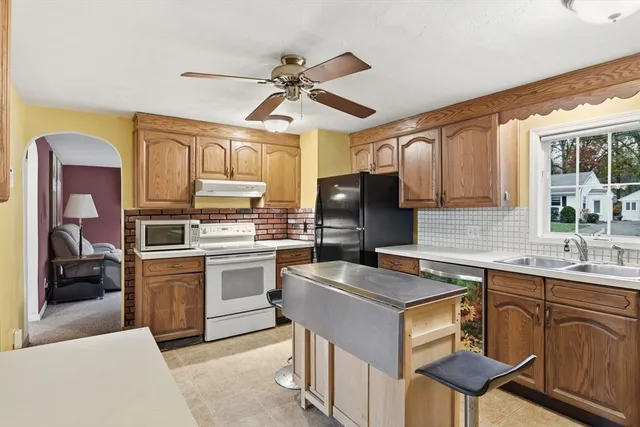 $350,000 | 51 Merrell Drive, Agawam, MA 01001