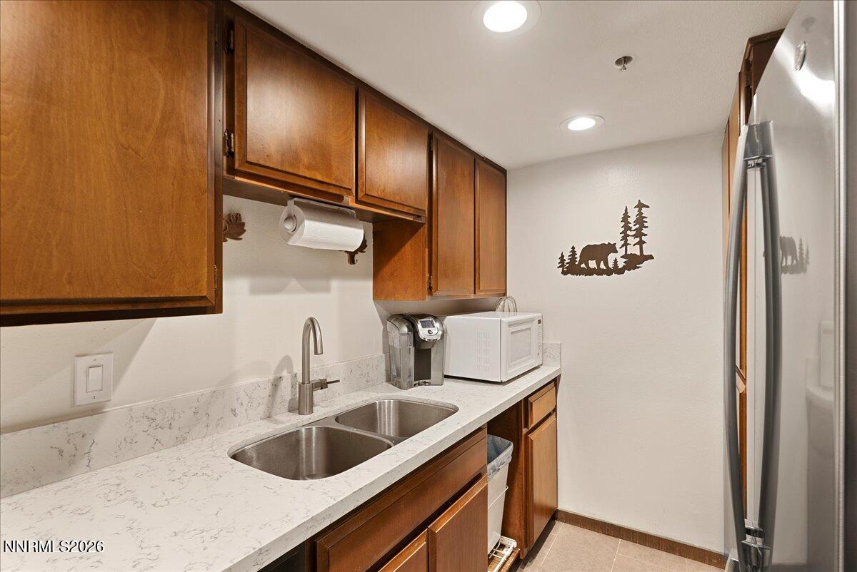 333 Ski Way, Unit 252 Incline Village, NV 89451 - Photo 11 of 34 10-333 Ski Way Incline Village NV 89541