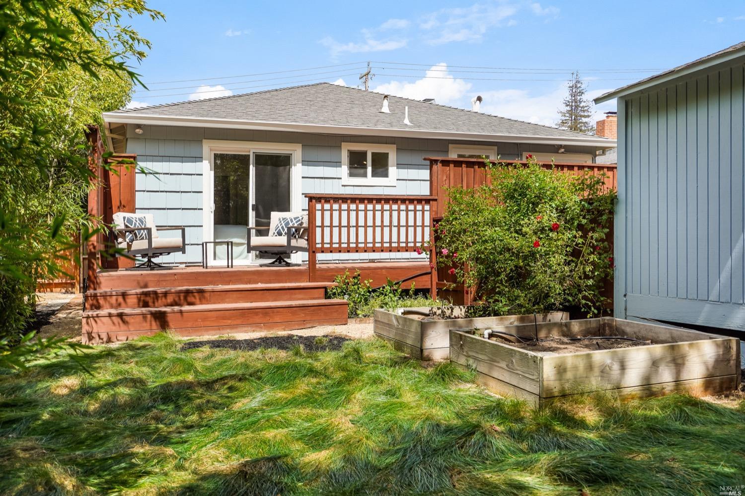 78 Nelson Avenue Mill Valley, CA 94941 - Photo 20 of 21 a front view of a house with garden