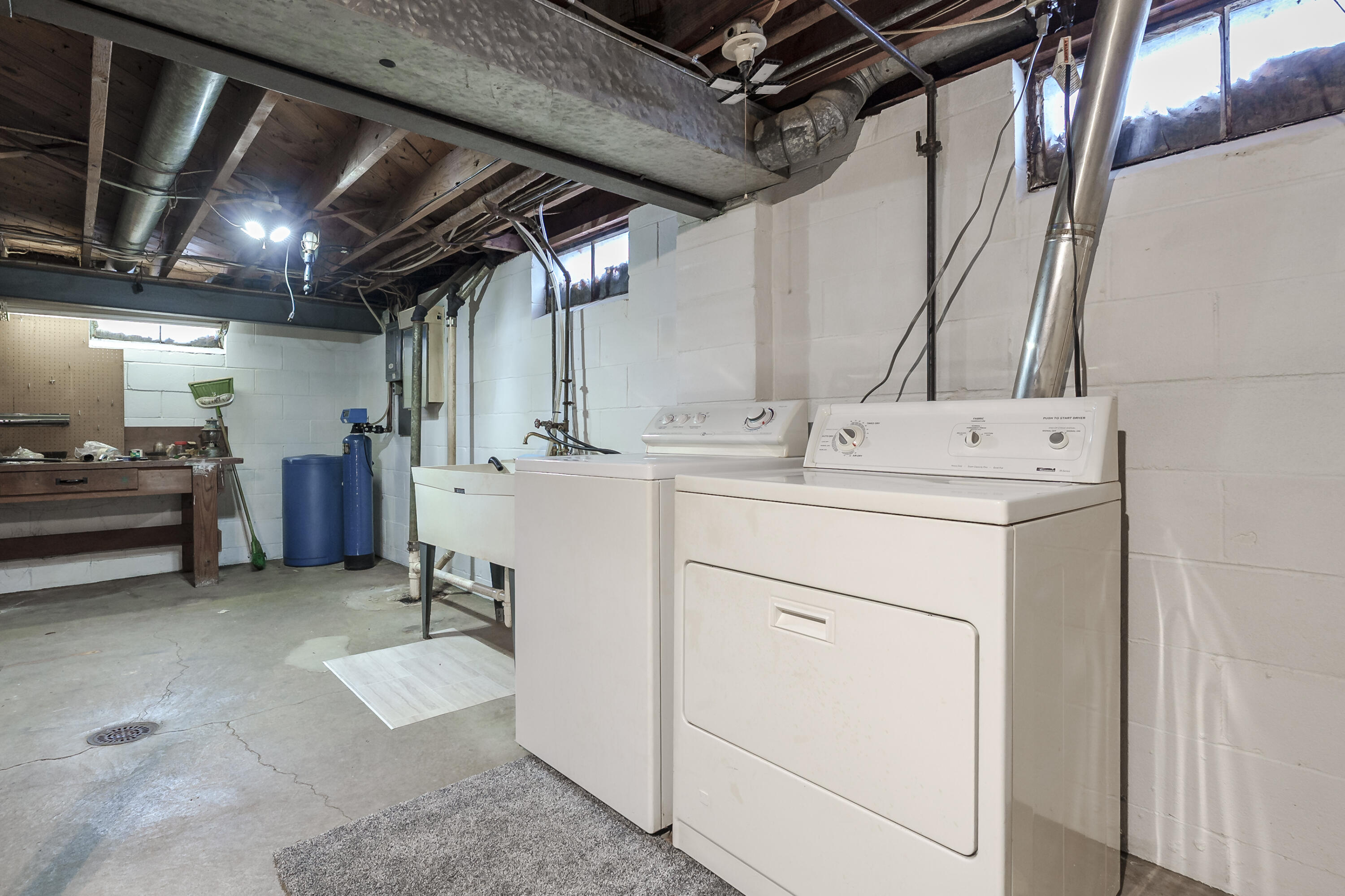 811 Craft Avenue Kalamazoo, MI 49048 - Photo 23 of 29 LC - Craft Ave 811 Kalamazoo 49048-23