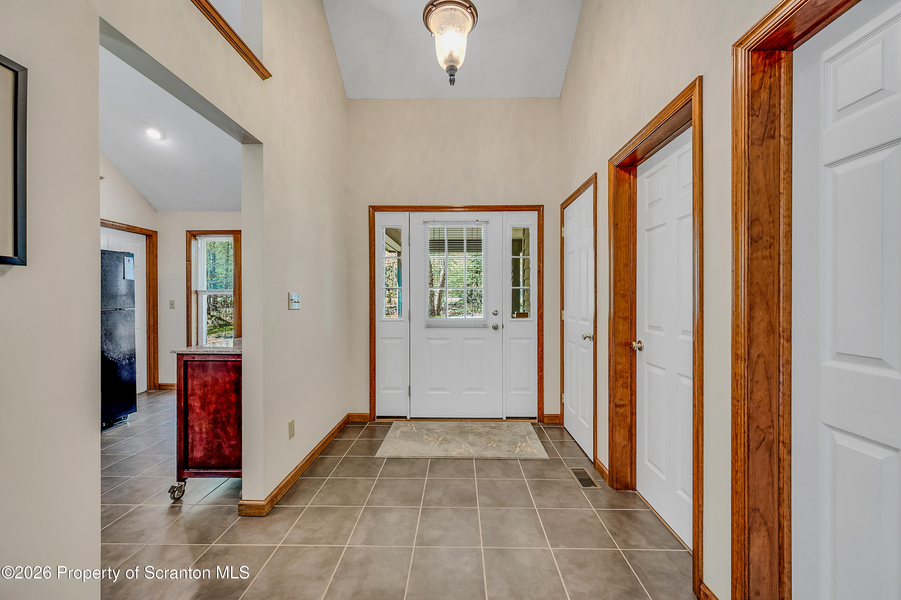 67 Bender Road Gouldsboro, PA 18424 - Photo 22 of 69 Foyer