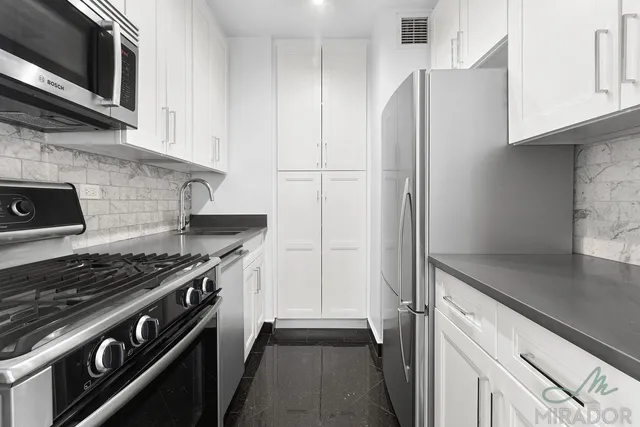 $5,250 | 145 West 67th Street, Unit 44J | Upper West Side