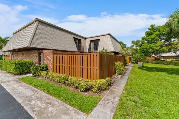$6,300 | 1420 Ocean Way, Unit 14C, Jupiter, FL 33477