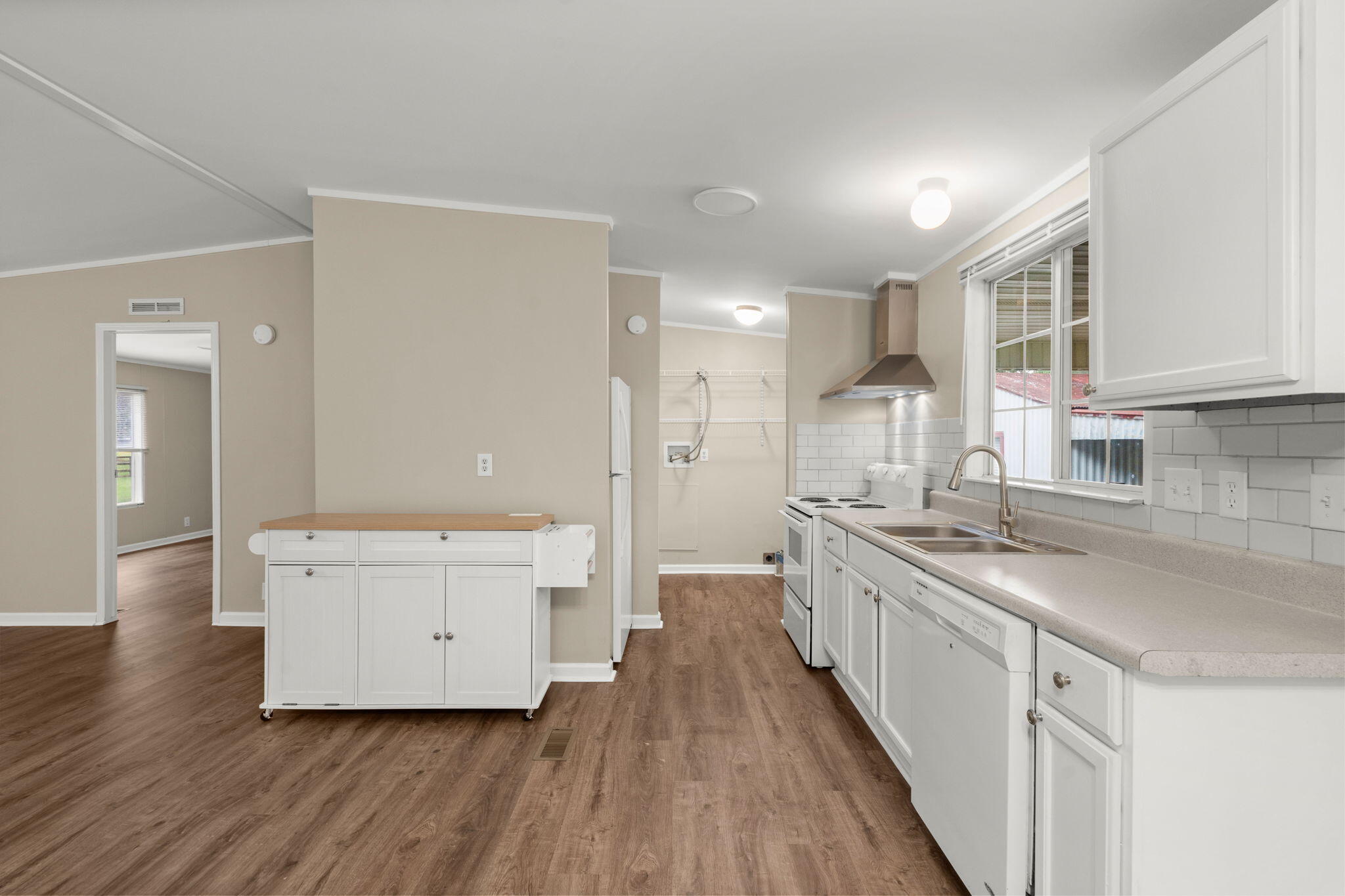 327 County Rd S-18-182 Ridgeville, SC 29472 - Photo 12 of 32 MyersMayo12