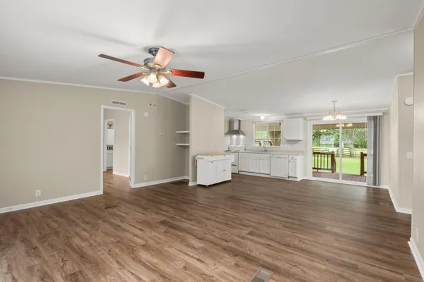 $2,475 | 327 County Rd S-18-182, Ridgeville, SC 29472