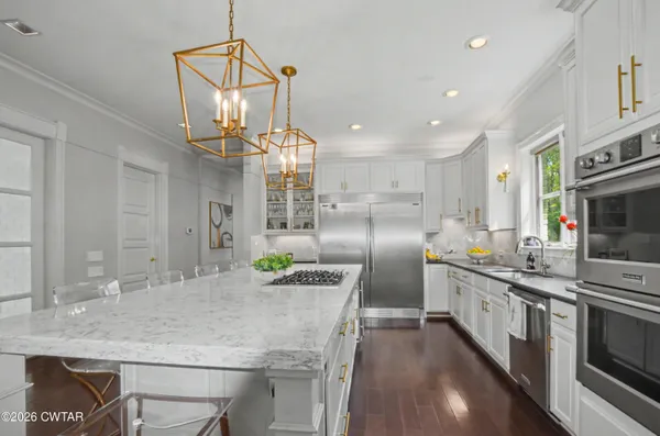 $1,999,000 | 9 Windwood Drive, Jackson, TN 38305