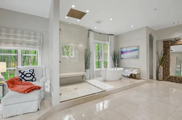 $1,999,000 | 9 Windwood Drive, Jackson, TN 38305