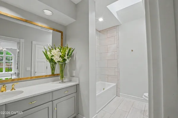 $1,999,000 | 9 Windwood Drive, Jackson, TN 38305