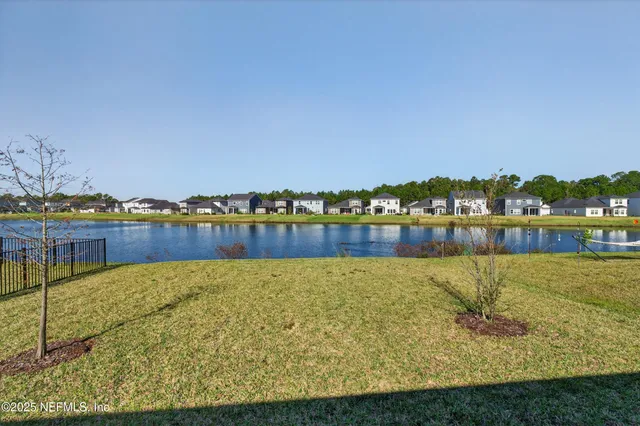 a view of an outdoor space and city view