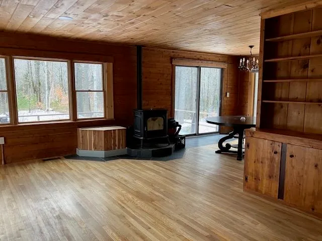 $2,200 | 3627 Main Street, Springfield, NH 03284