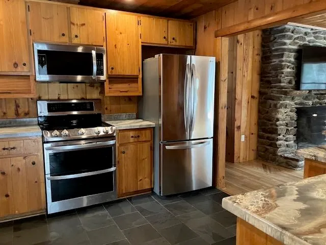 $2,200 | 3627 Main Street, Springfield, NH 03284