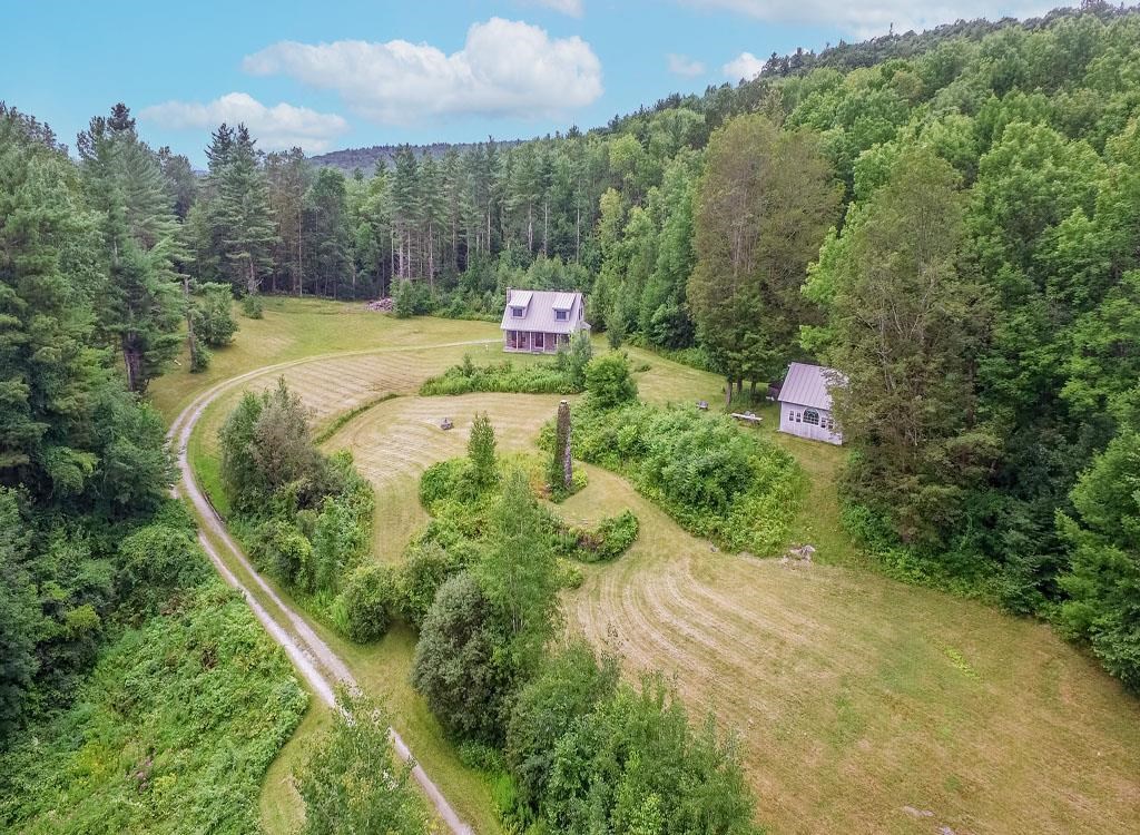 2084 West Hill Road Wallingford, VT 05773 - Photo 3 of 40 Gallery Image 3