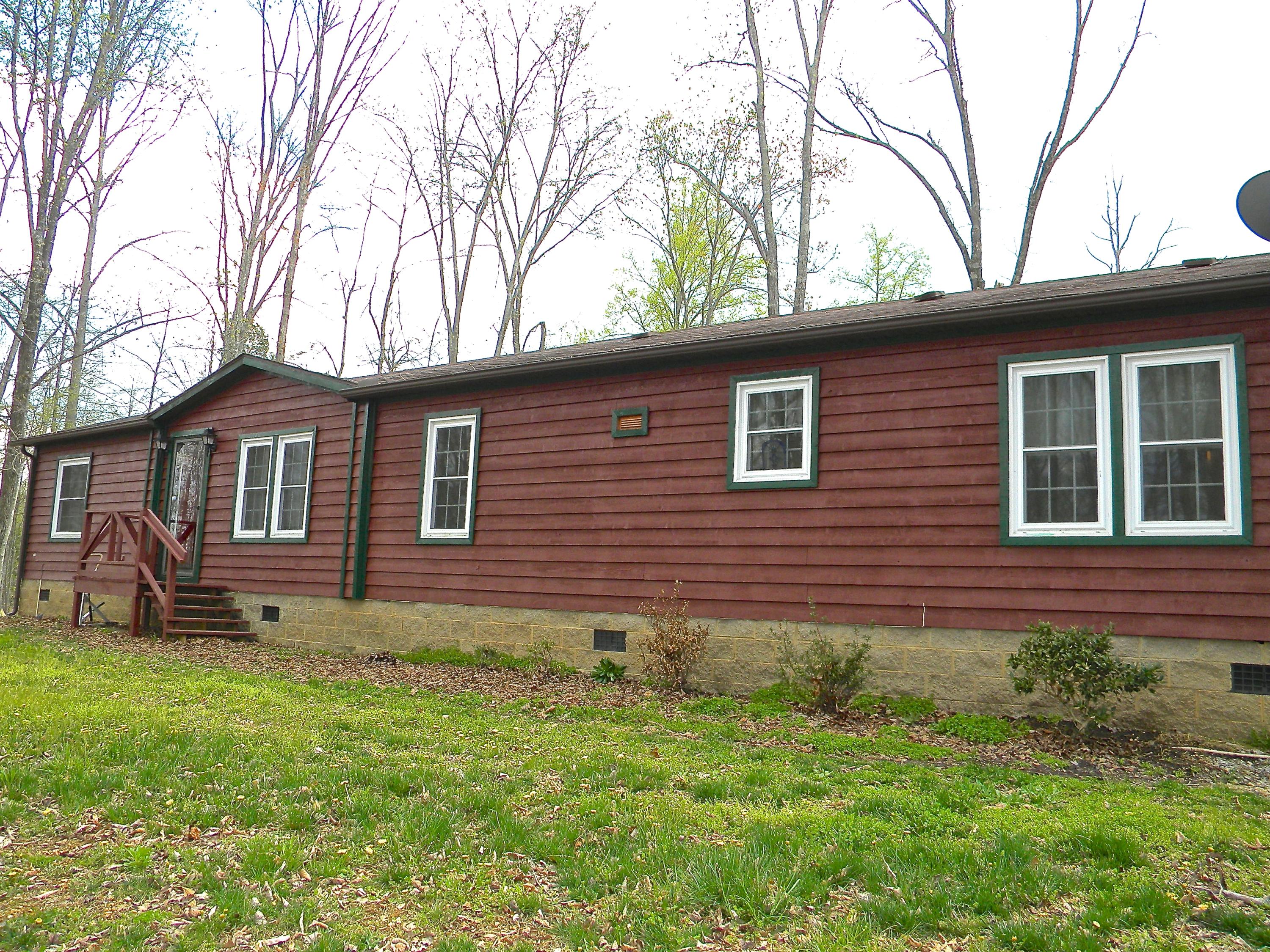 135 Griffith Point Kingston, TN 37763 - Photo 1 of 40 2014-04-08 03