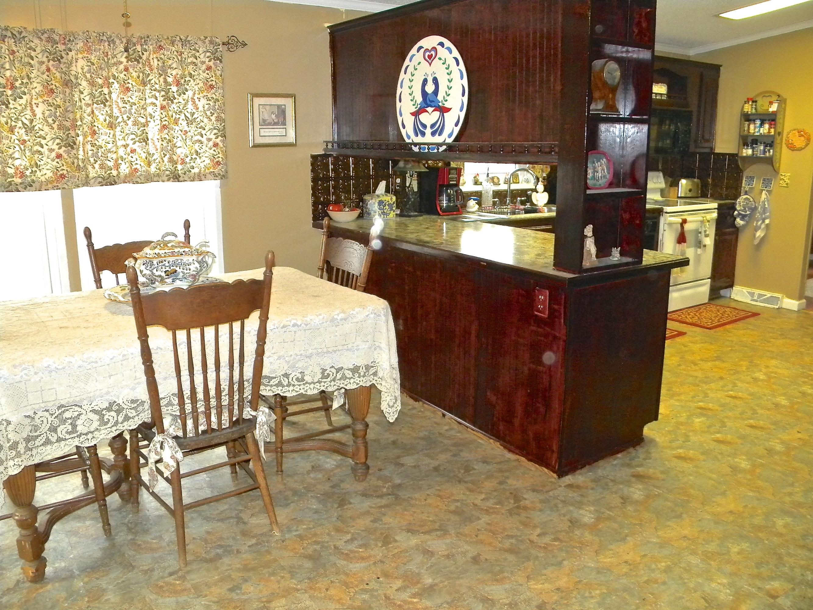135 Griffith Point Kingston, TN 37763 - Photo 12 of 40 2014-04-08 02