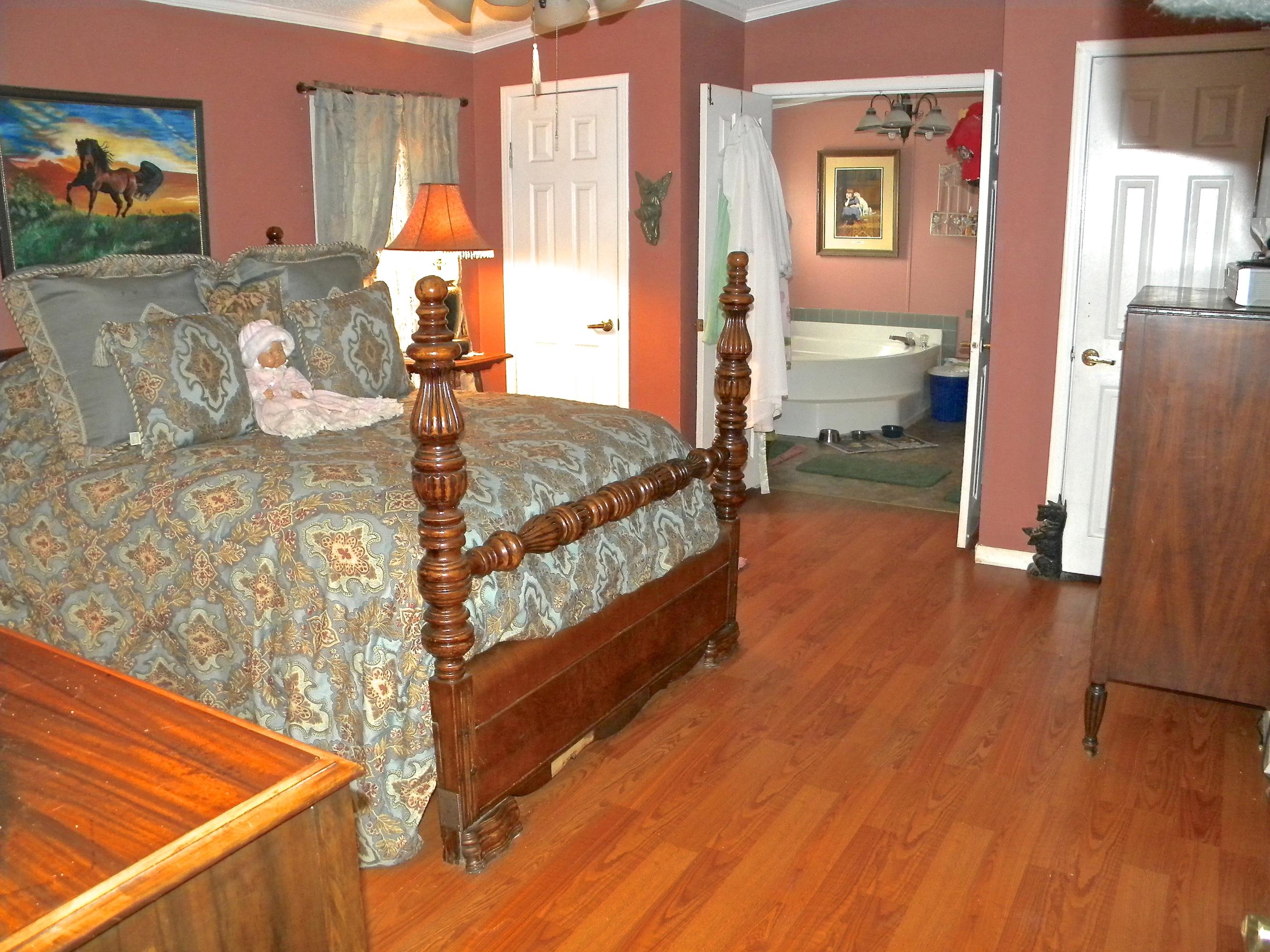 135 Griffith Point Kingston, TN 37763 - Photo 14 of 40 2014-04-08 02