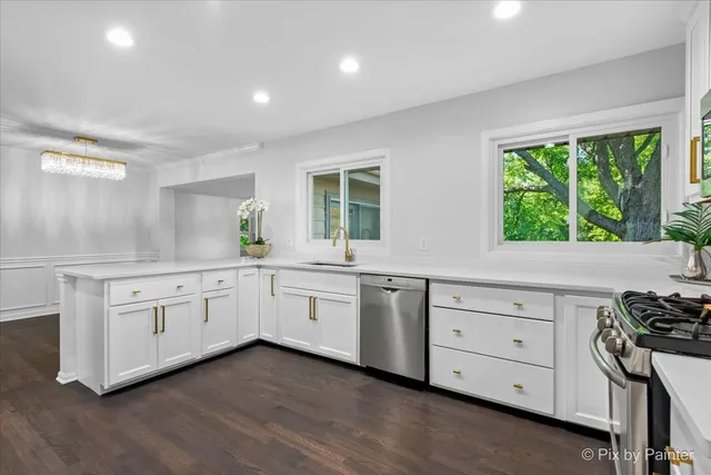 $489,500 | 70 Ela Road, Inverness, IL 60067