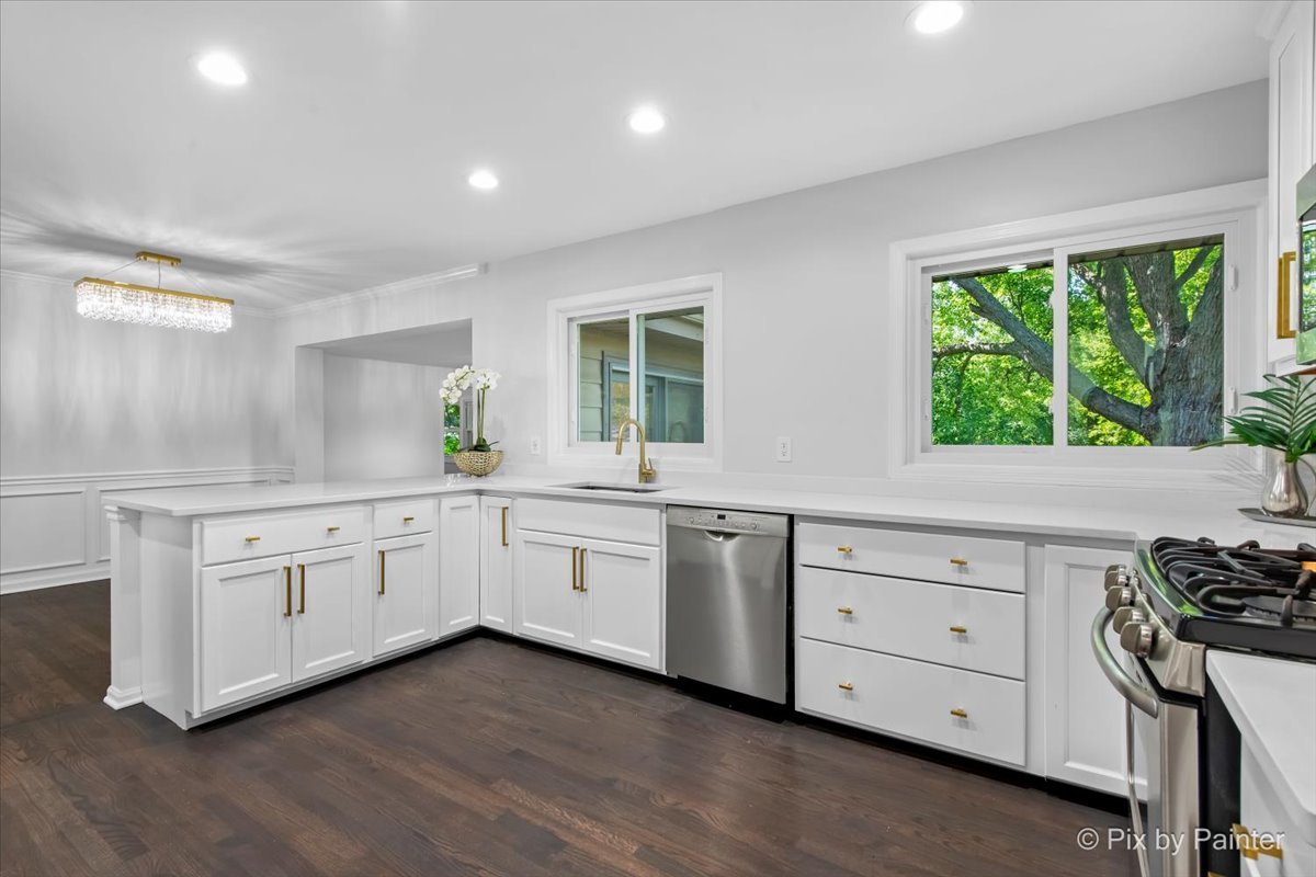 70 Ela Road Inverness, IL 60067 - Photo 12 of 44