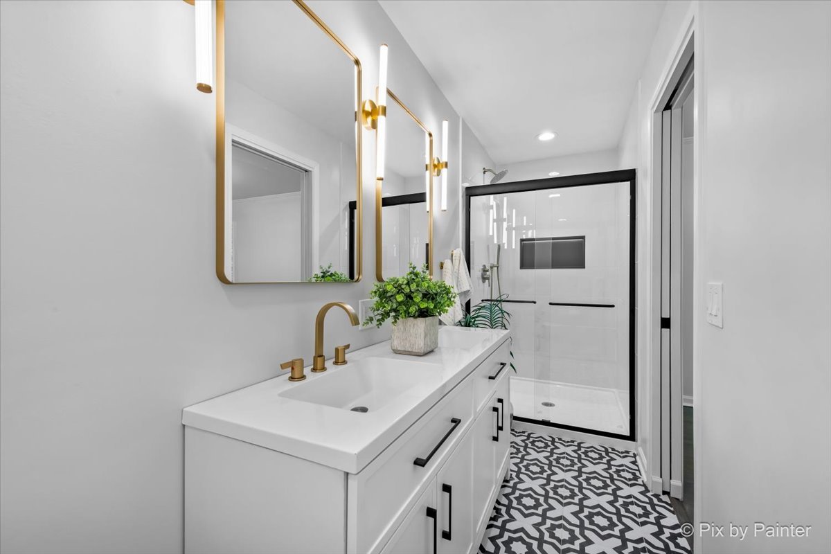 70 Ela Road Inverness, IL 60067 - Photo 22 of 44