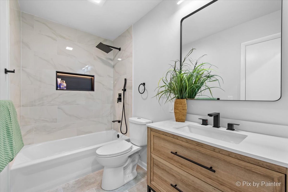 70 Ela Road Inverness, IL 60067 - Photo 25 of 44