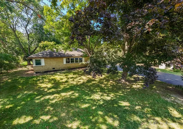 $489,500 | 70 Ela Road, Inverness, IL 60067