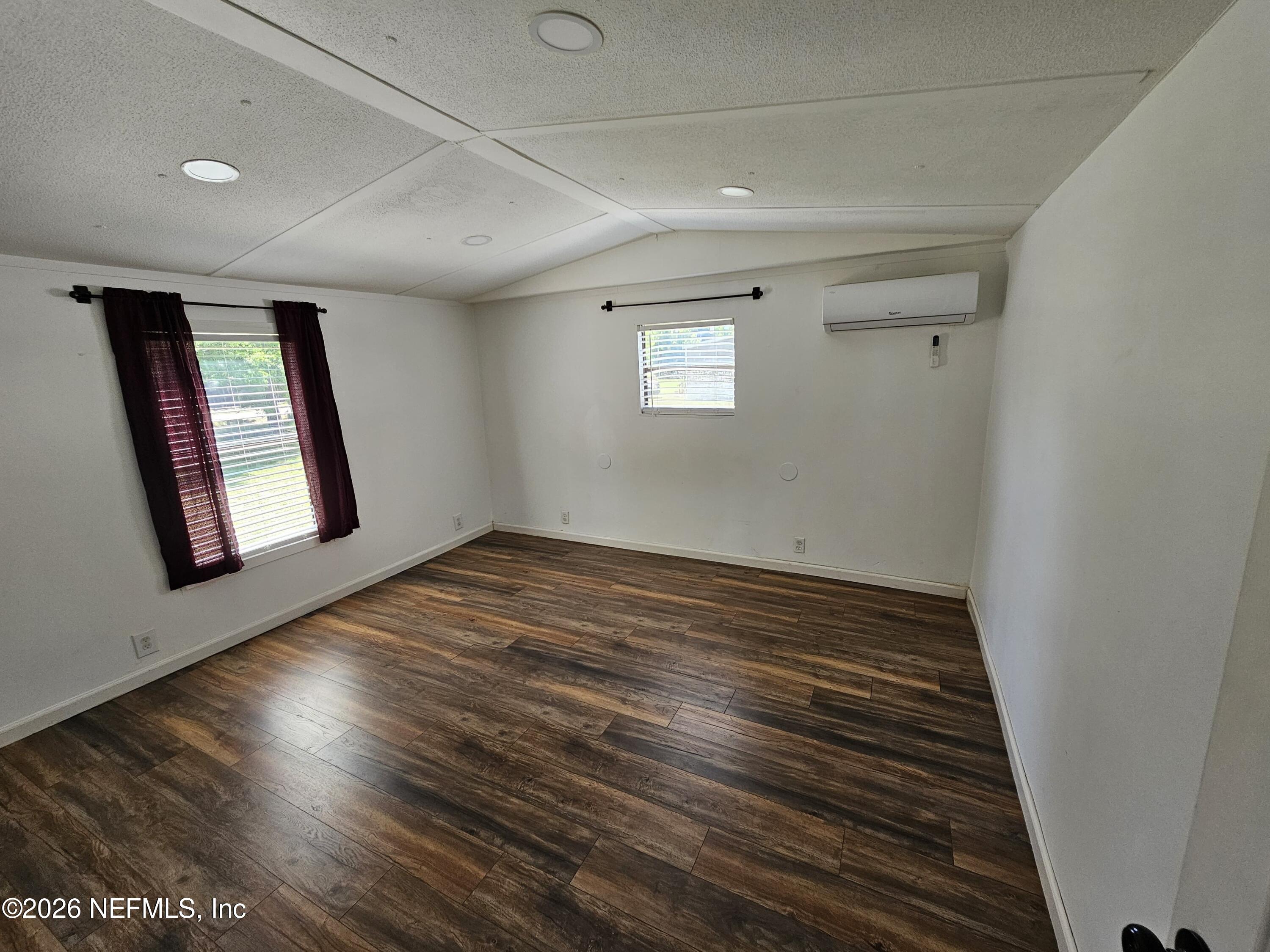 6715 Pickettville Road Jacksonville, FL 32254 - Photo 15 of 25 4f1d1f3e-e4ee-4bf5-9fff-eb4f31fd9f10