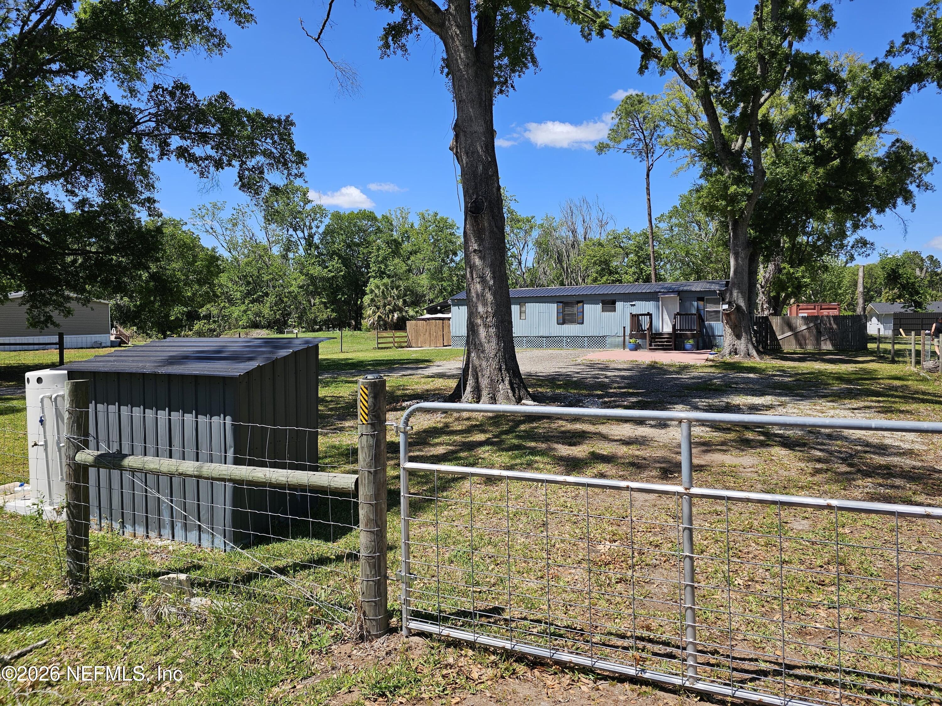 6715 Pickettville Road Jacksonville, FL 32254 - Photo 4 of 25 5edb21d9-4346-4e41-a35c-180f989cb501