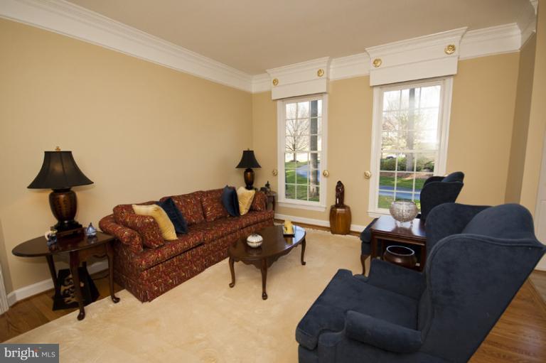 2160 Misty Meadow Road Finksburg, MD 21048 - Photo 13 of 30 Living Room