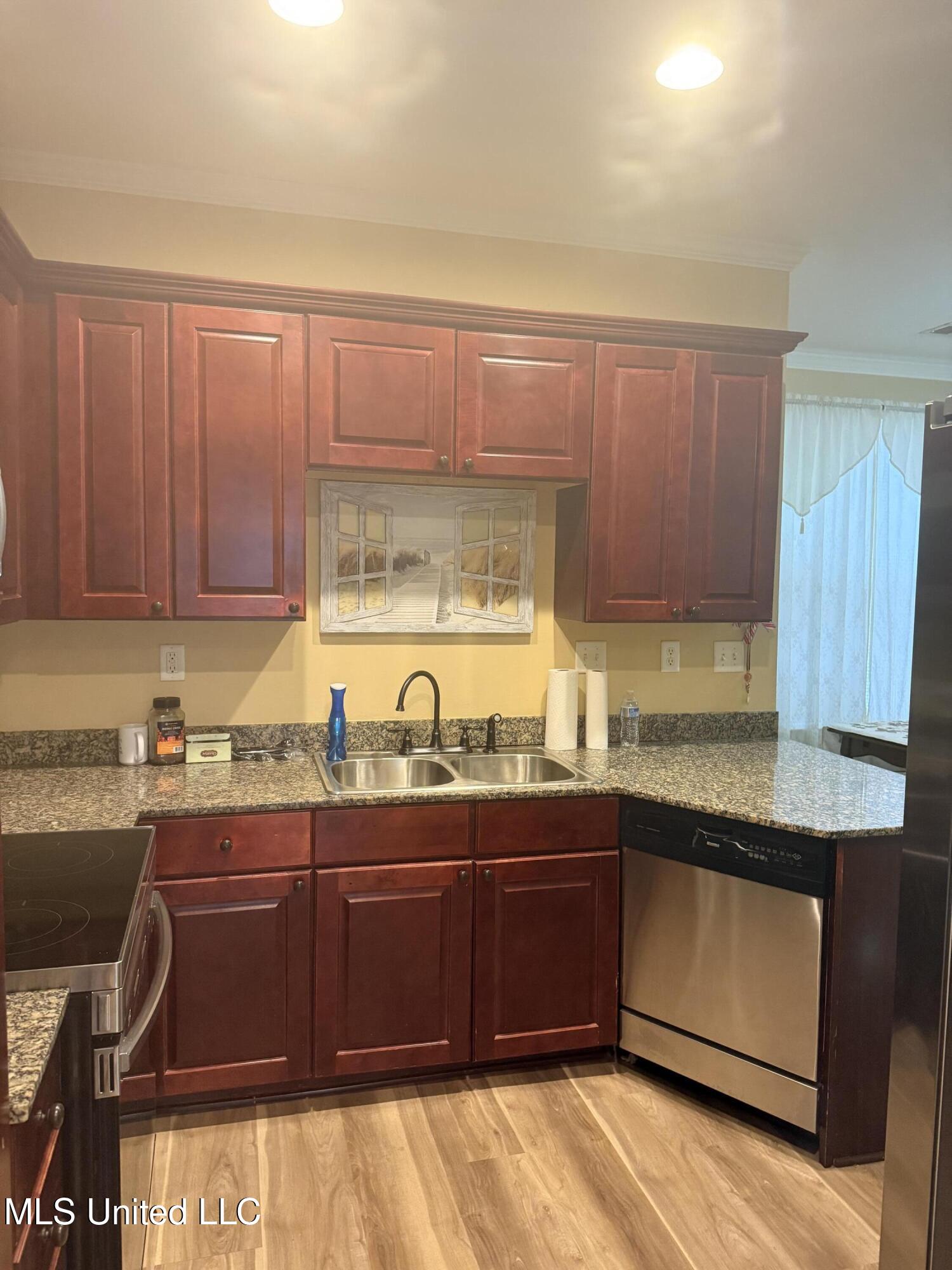 185 St Jude Street, Unit 2 Biloxi, MS 39530 - Photo 5 of 17 IMG_3369