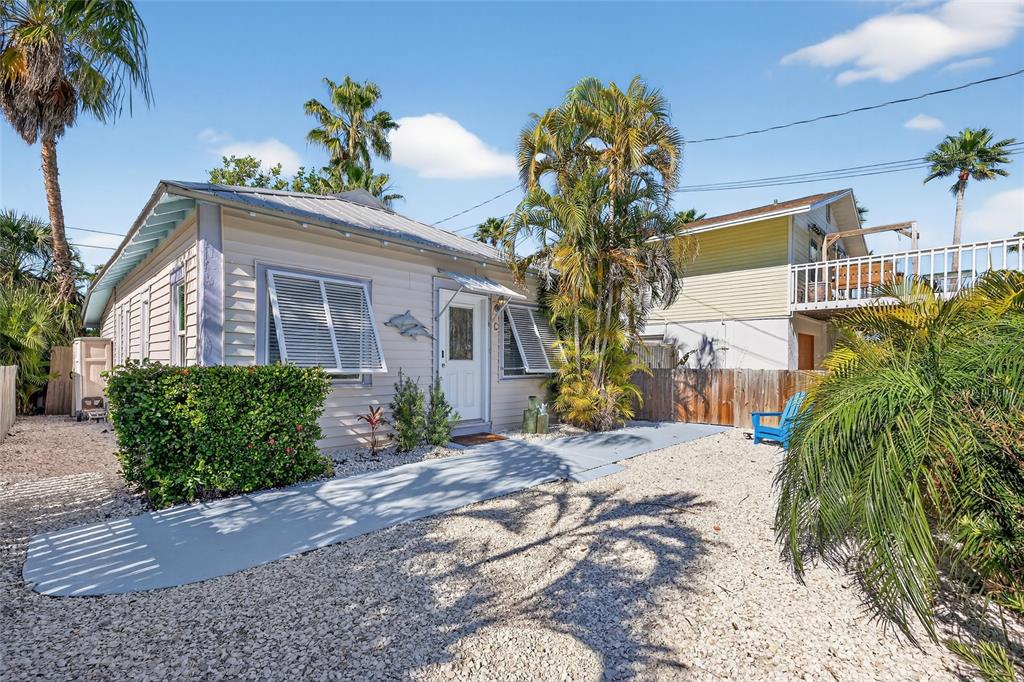 520 Spring Avenue, Unit C Anna Maria, FL 34216 - Photo 2 of 35