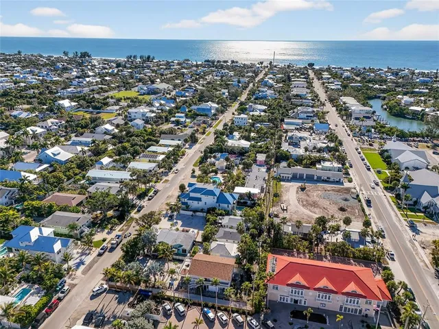 $595,000 | 520 Spring Avenue, Unit C, Anna Maria, FL 34216