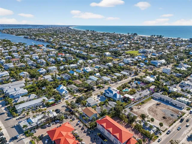 $595,000 | 520 Spring Avenue, Unit C, Anna Maria, FL 34216