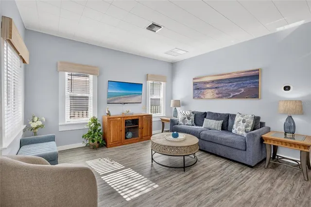 $595,000 | 520 Spring Avenue, Unit C, Anna Maria, FL 34216