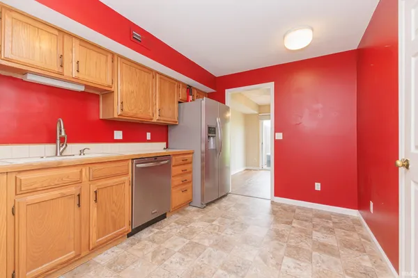 $119,900 | 3600 North Lakeside Drive, Muncie, IN 47304