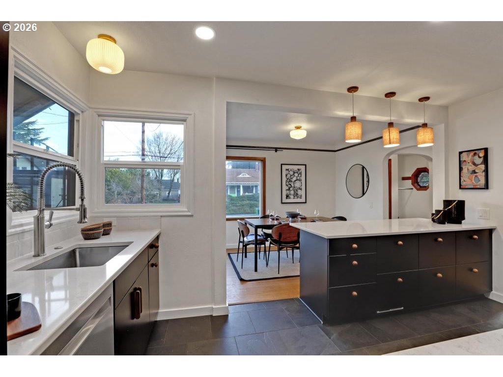 6315 North Curtis Avenue Portland, OR 97217 - Photo 11 of 46 Kitchen/Dining Room