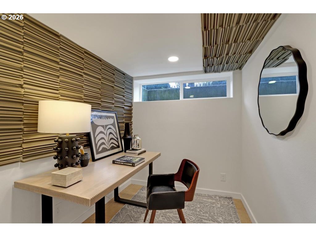 6315 North Curtis Avenue Portland, OR 97217 - Photo 20 of 46 Den/Office